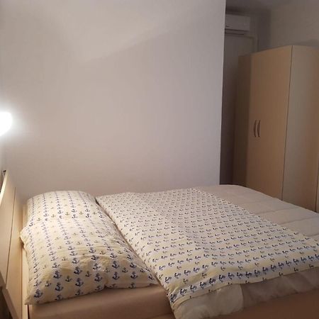 לופאר Apartments Mari - Near Sea מראה חיצוני תמונה