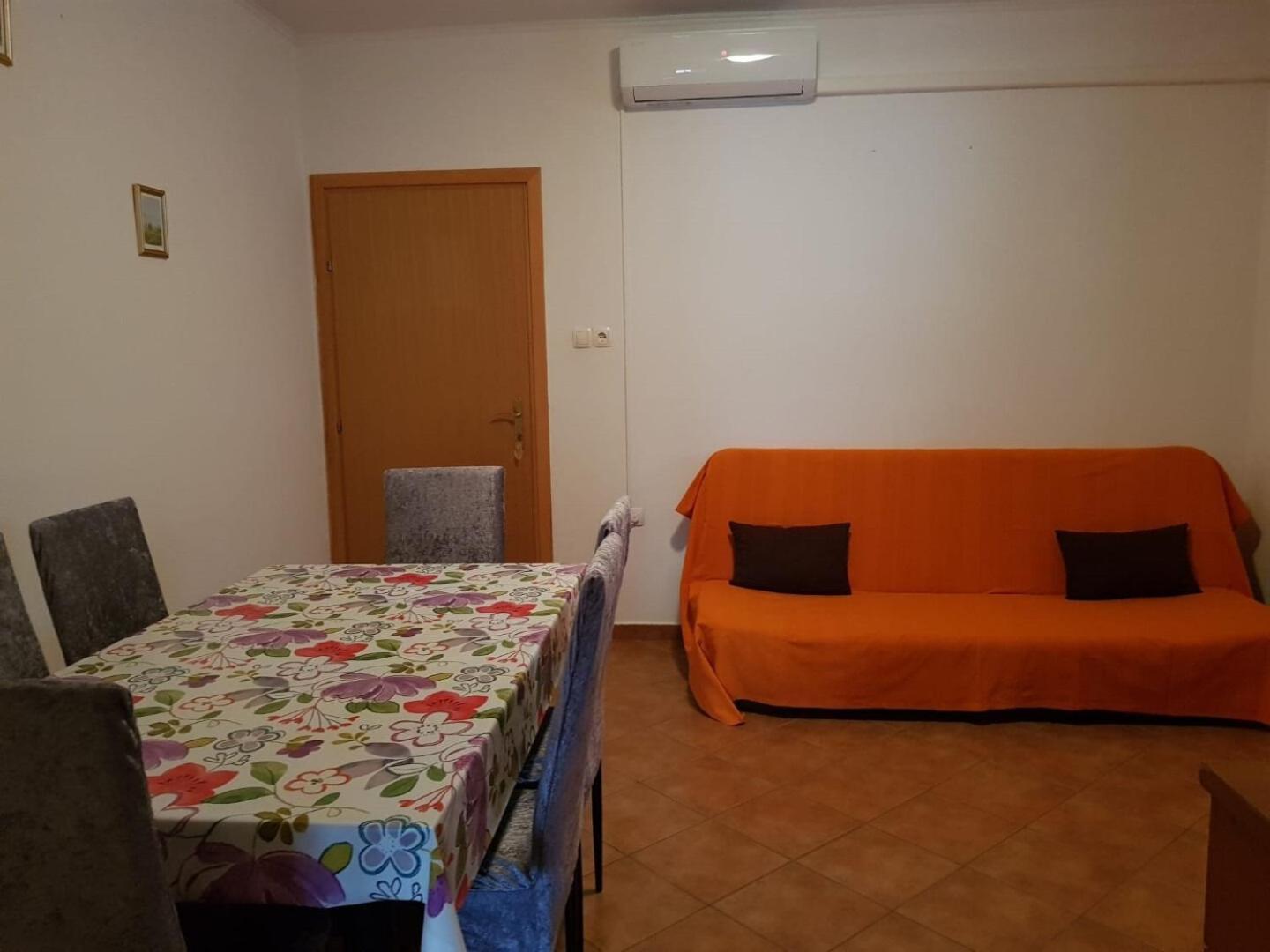 לופאר Apartments Mari - Near Sea מראה חיצוני תמונה